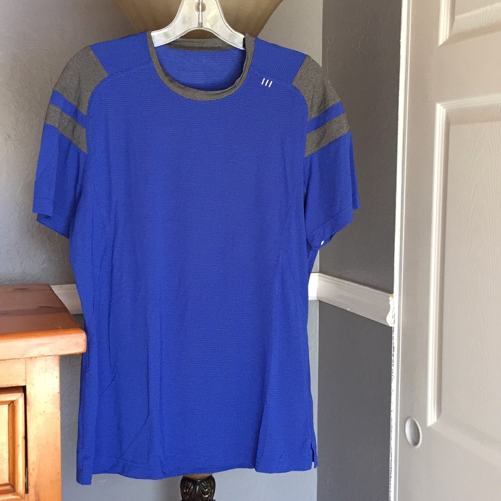 Men’s Lululemon Athletica Top
